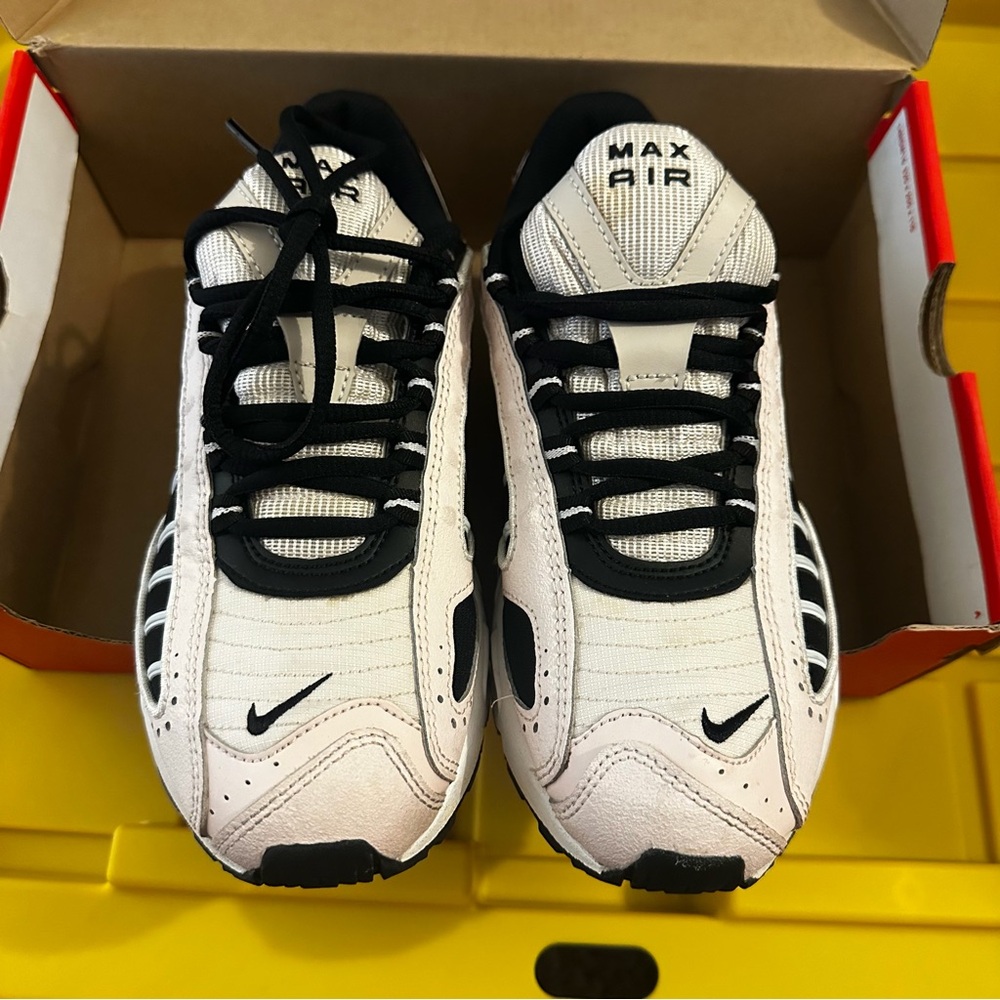 Nike Air Max White and Black Athletic Shoes